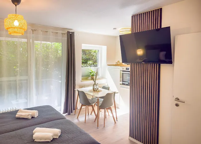 Immostay S#3 Apartment- Wifi & Parking, Golfclub Und Mercedes Benz