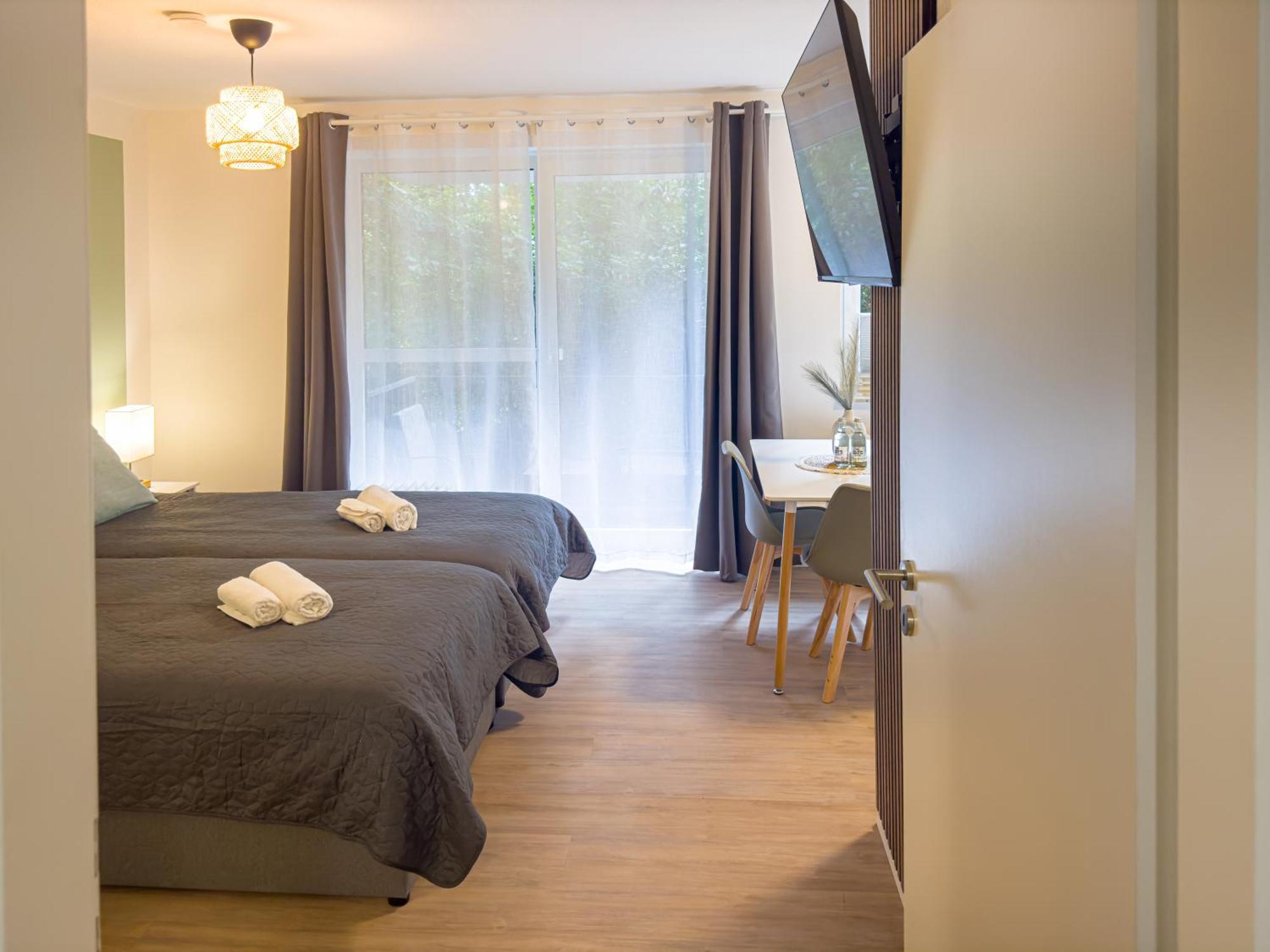 Appartamento Immostay S#3 Apartment- Wifi & Parking, Golfclub Und Mercedes Benz