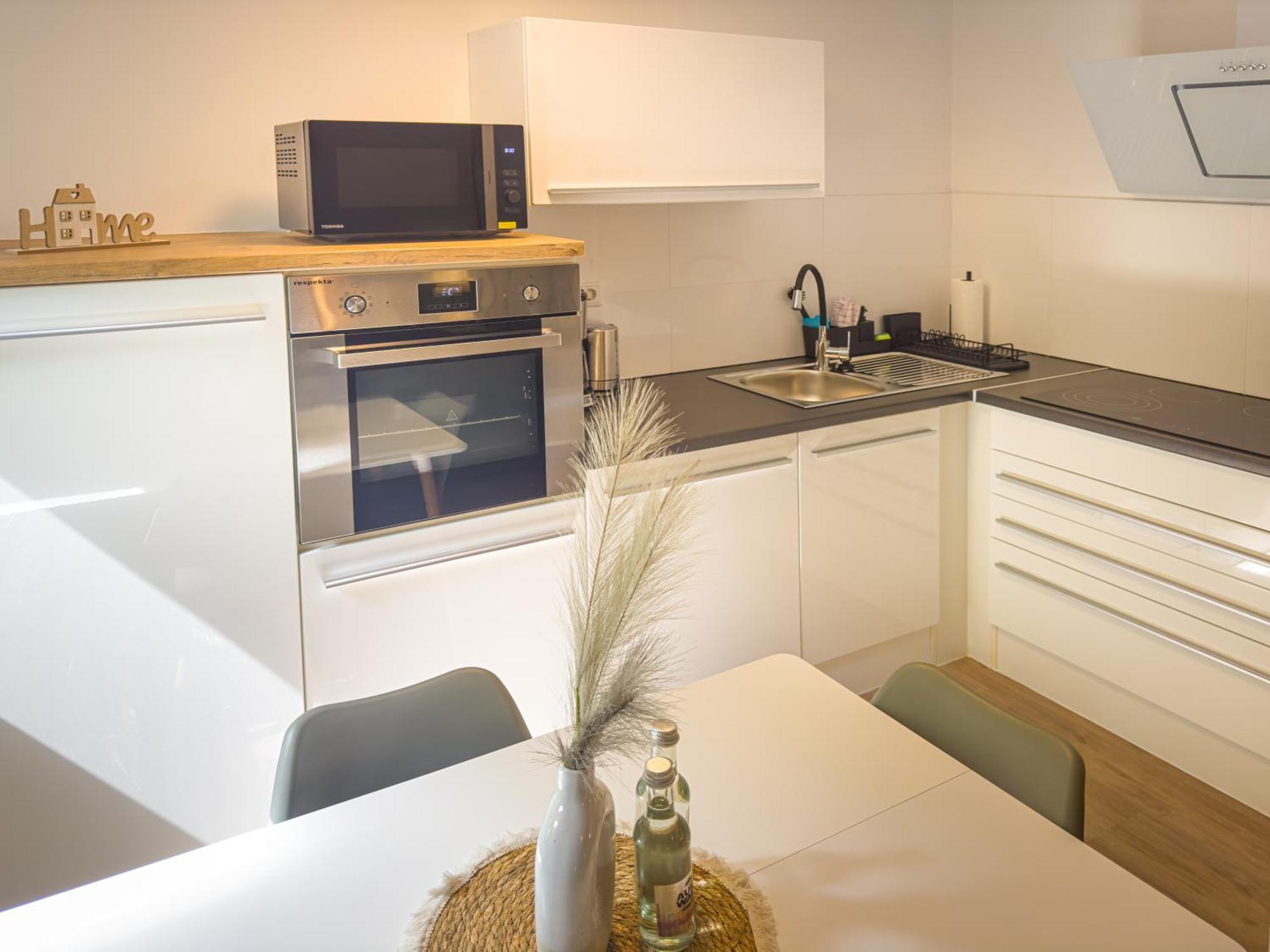 Appartamento Immostay S#3 Apartment- Wifi & Parking, Golfclub Und Mercedes Benz *
