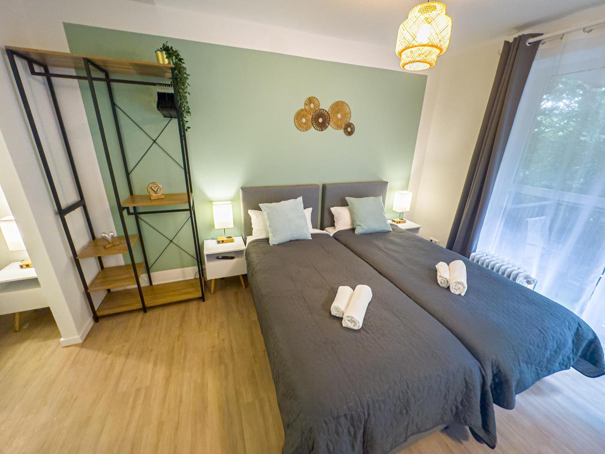 Appartamento Immostay S#3 Apartment- Wifi & Parking, Golfclub Und Mercedes Benz *